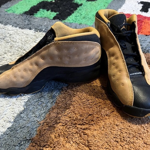 Only worn them 5 times. NO CREASES, SCUFFS, DAMAGE TO THE SHOES or ORIGINAL BOX. - Picture 3 of 5